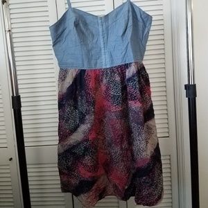 2x Stretchy Dress with Bodice Detail